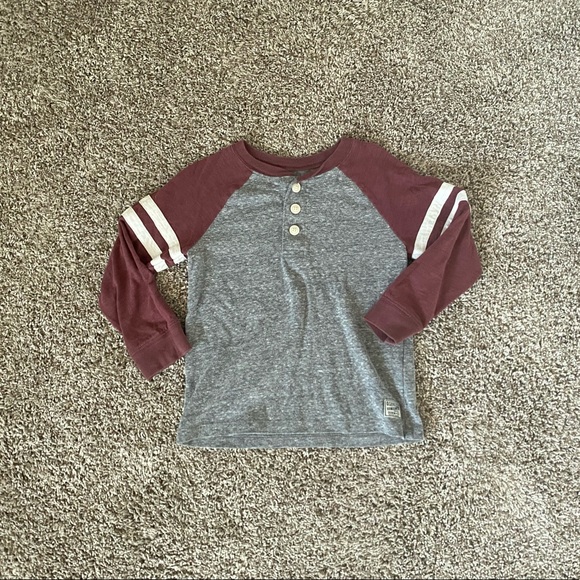 Lot of 4T long-sleeved shirts - Picture 2 of 7